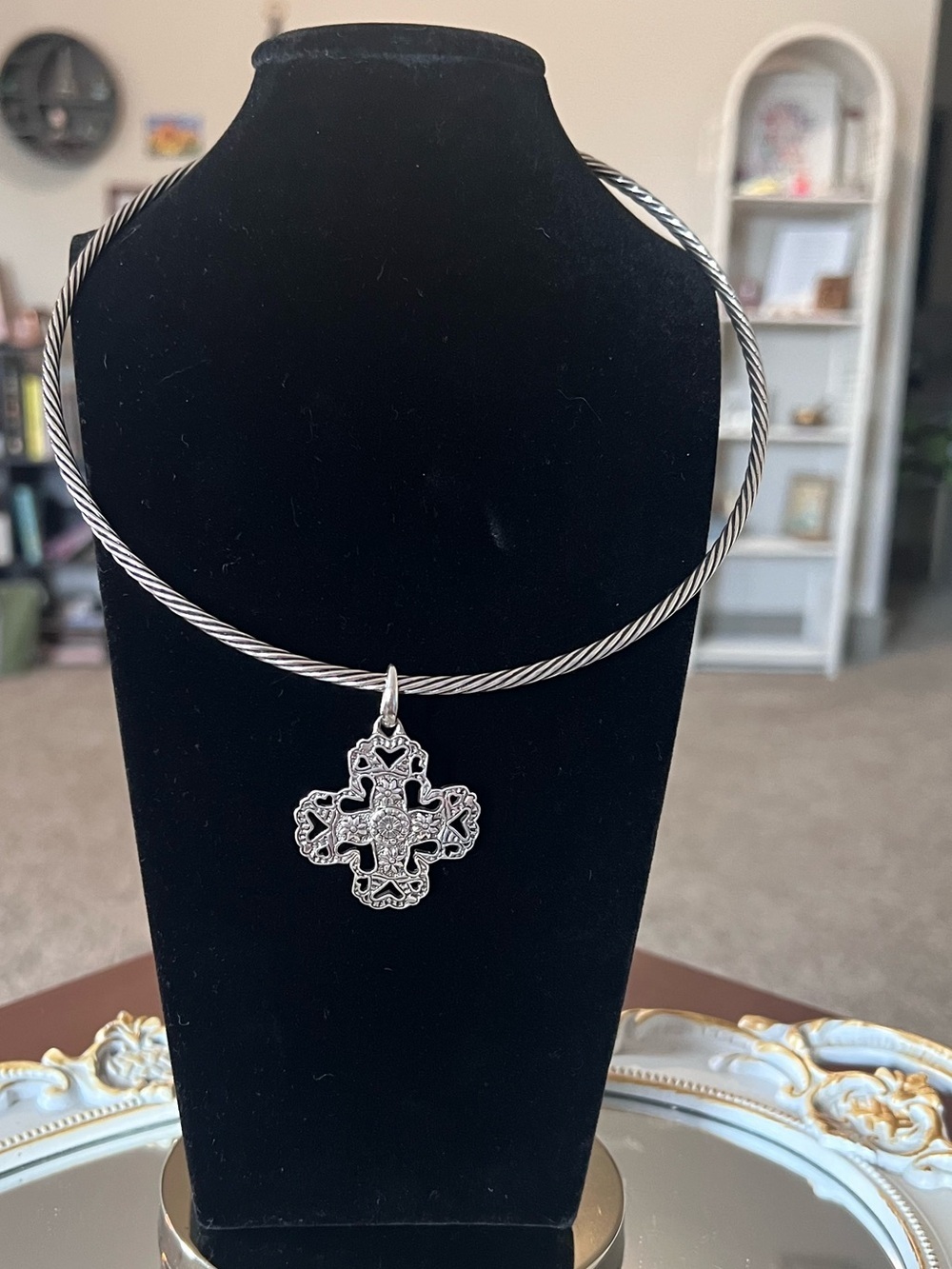 Premier Designs Kindred Cross Twisted Collar Necklace